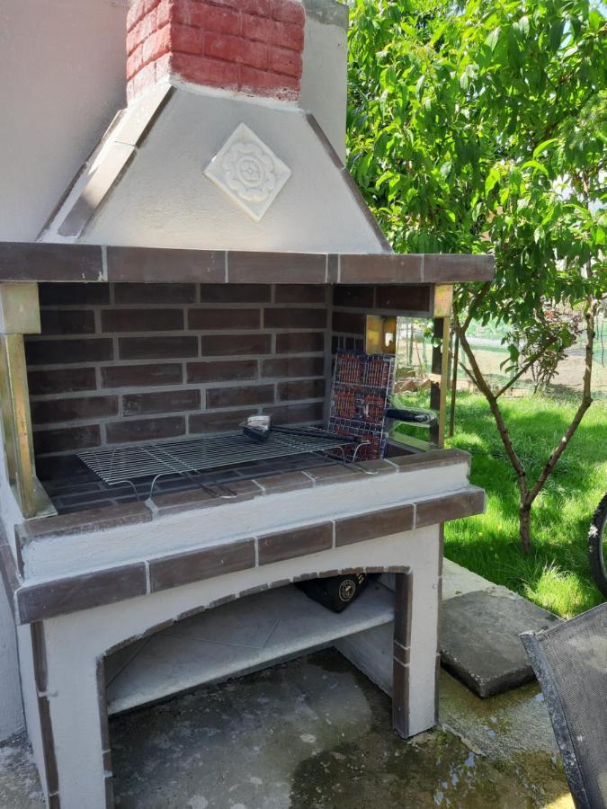 Soula'S Sunshine Big Apartment Nea Karvali Bagian luar foto